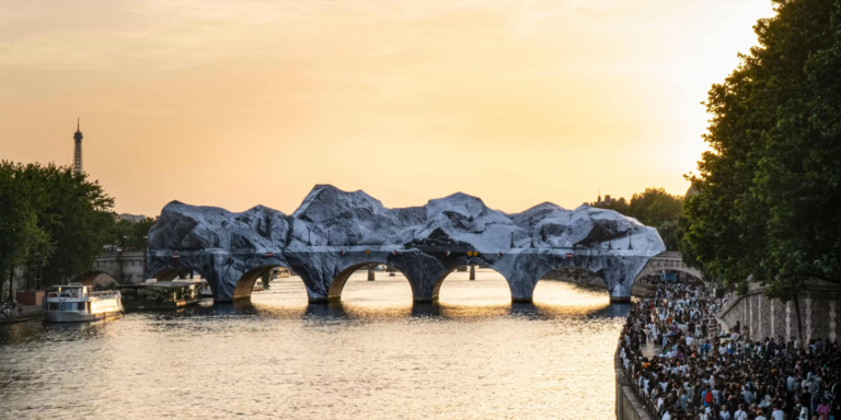 When Paris Turns a Bridge Into a Cave